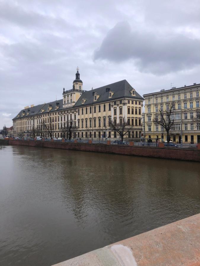 Apartment By Gustav Wroclaw